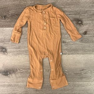 Euc Posh Peanut suit